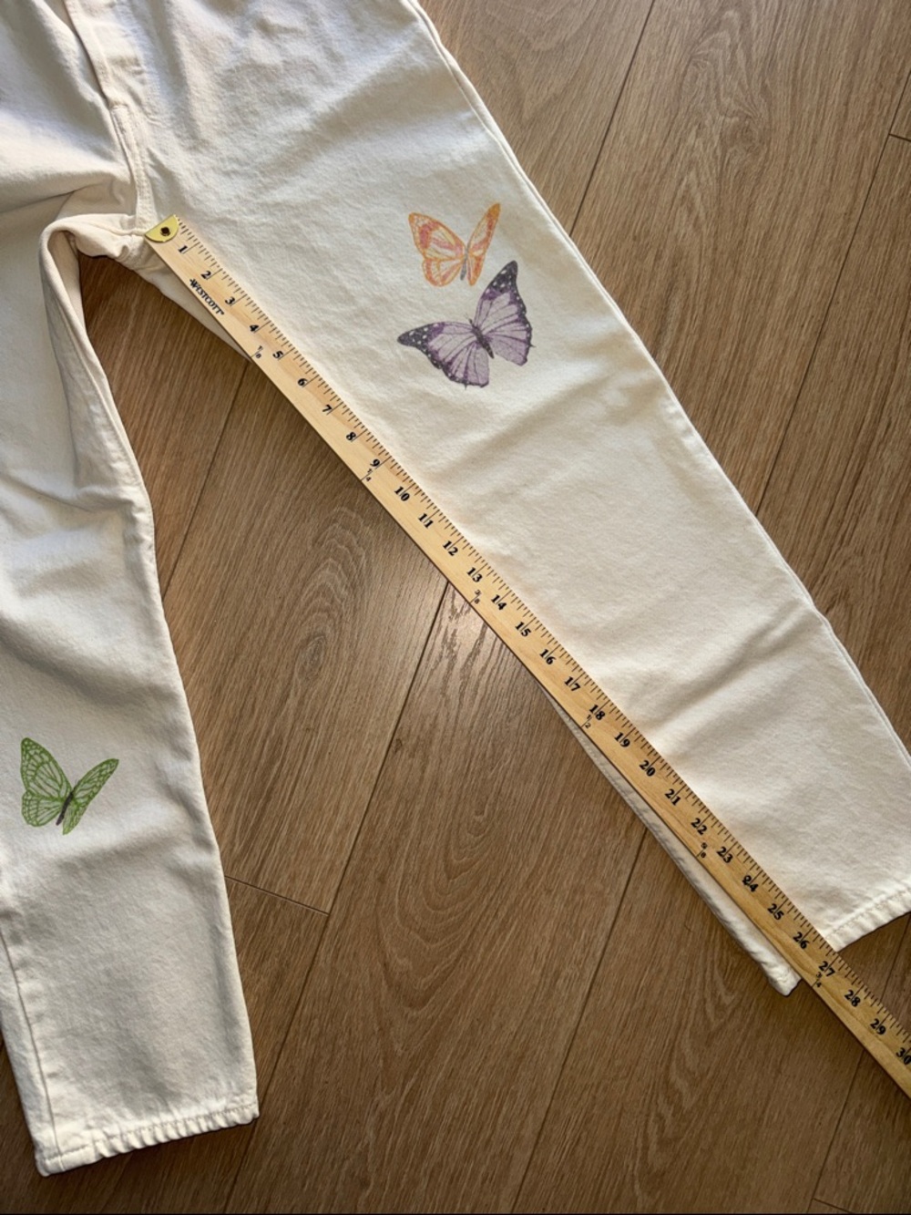 Levi's 501 Original Cropped Jeans Butterfly Print Size 25 - Picture 14 of 14